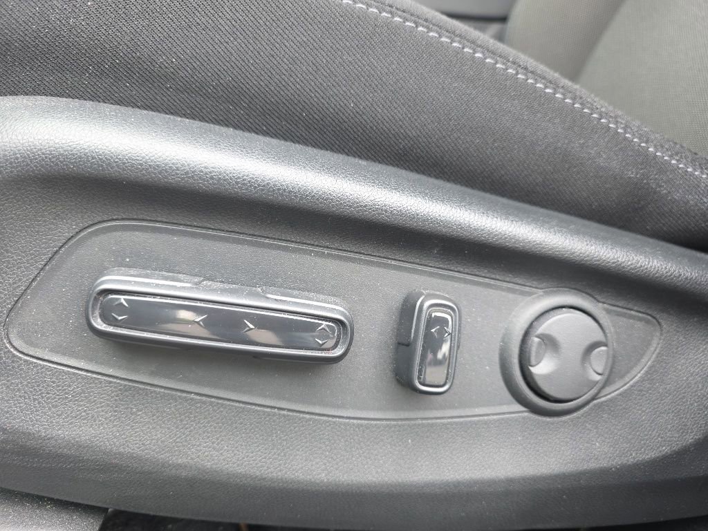 Used 2024 Honda CR-V EX image 11