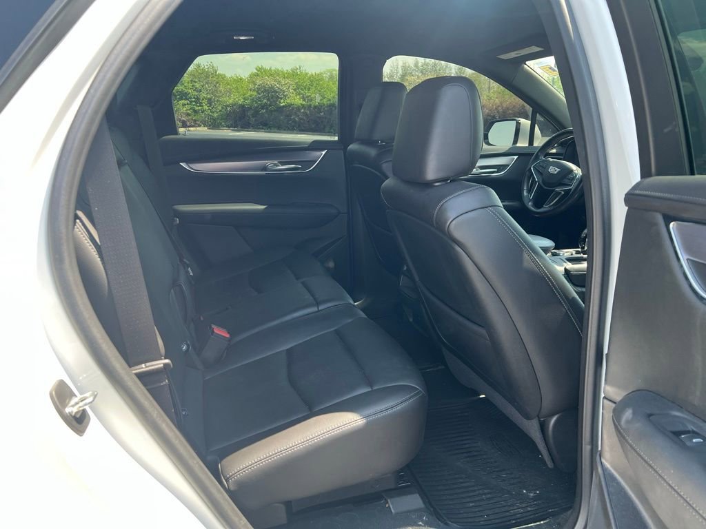 Used 2022 Cadillac XT5 Luxury FWD image 11