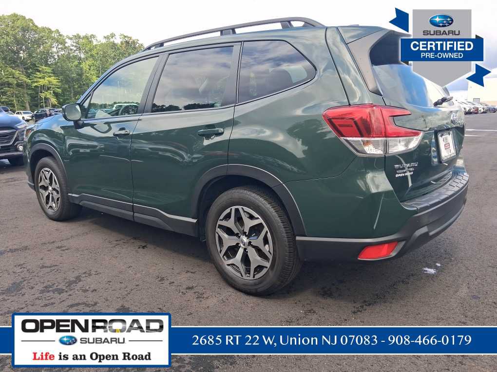 Certified 2023 Subaru Forester Premium AWD/4WD image 7