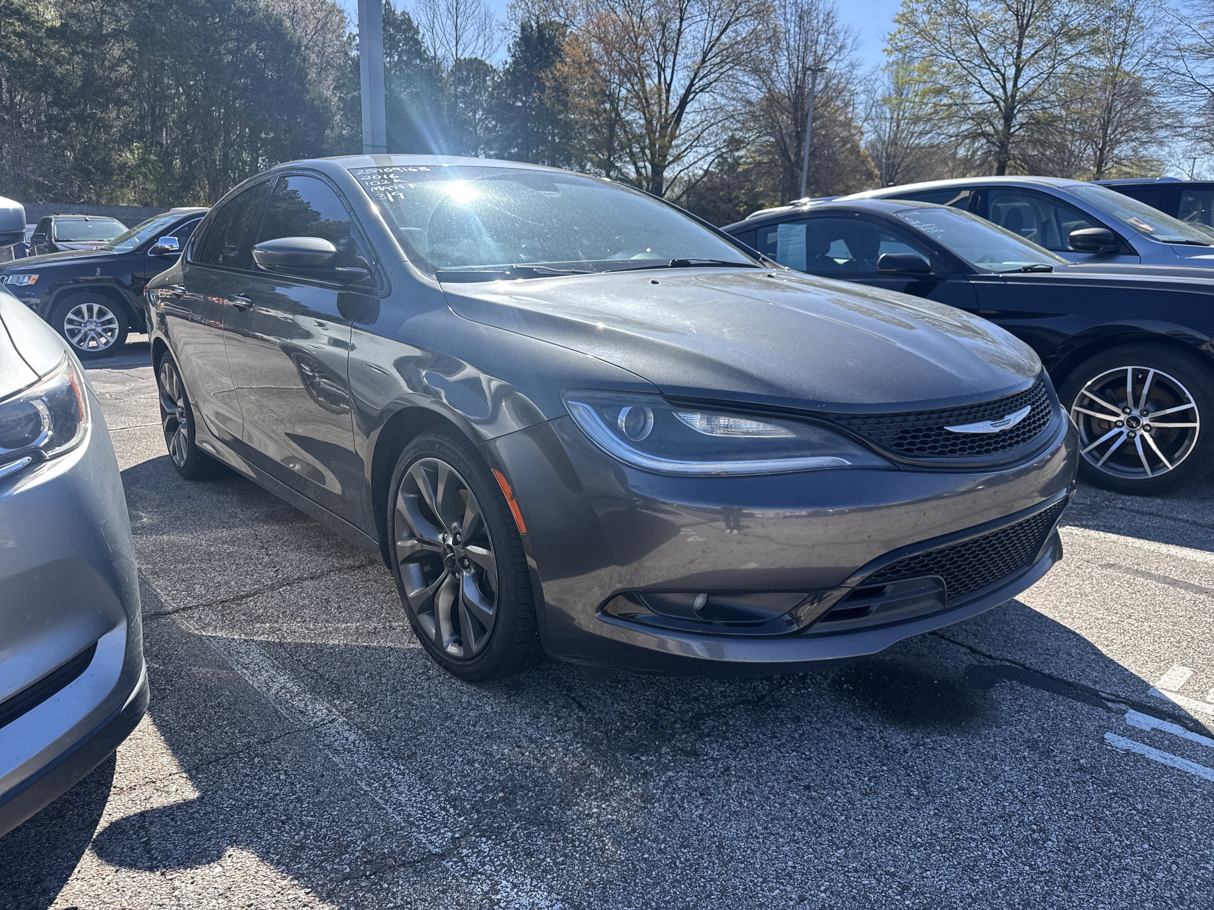 Used 2016 Chrysler 200 S image 1