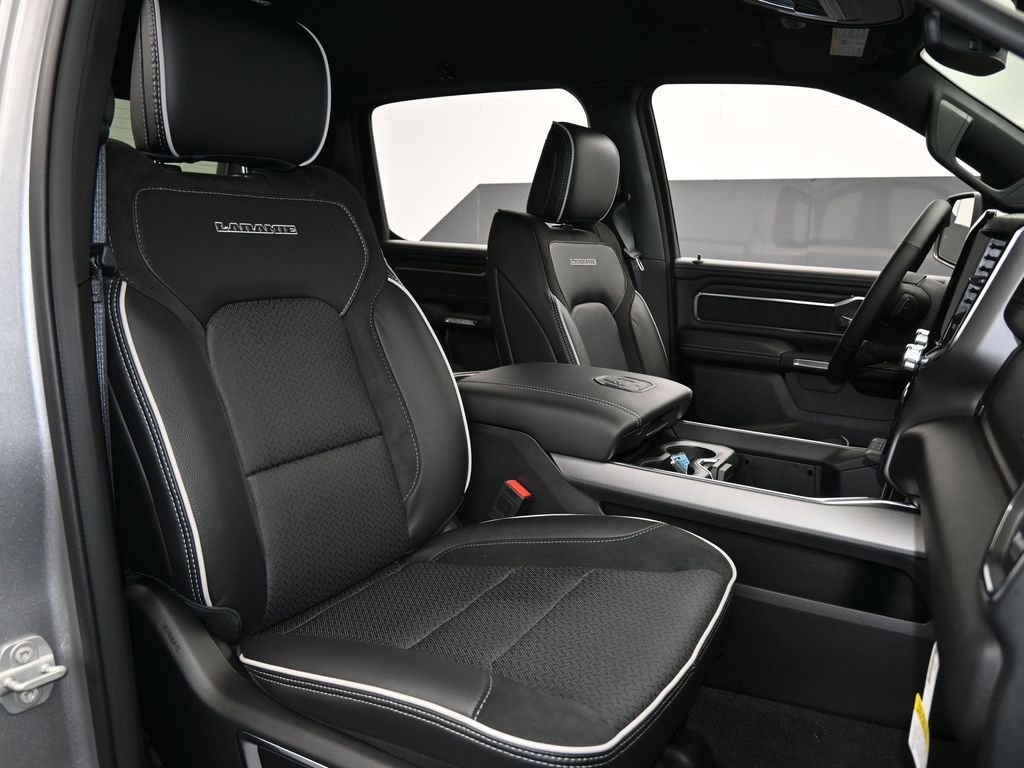 Used 2025 RAM 1500 Laramie image 41