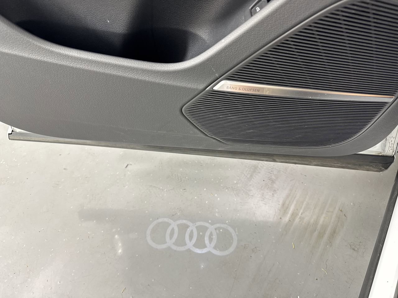 Used 2021 Audi Q8 Prestige AWD/4WD image 18