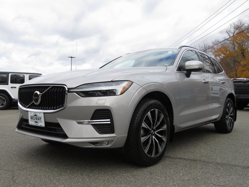 Used 2023 Volvo XC60 B5 Core w/ Climate Package image 1