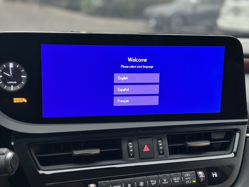 Used 2024 Lexus ES 350 Ultra Luxury image 12