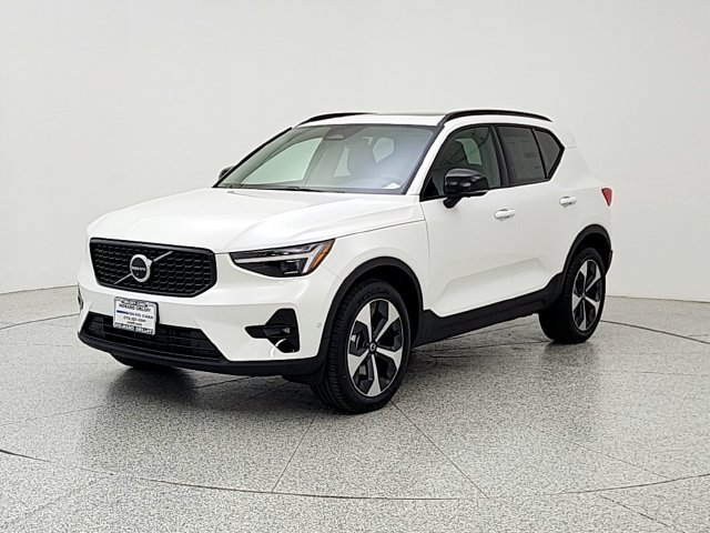 New 2026 Volvo XC40 B5 Plus w/ Protection Package Premier
