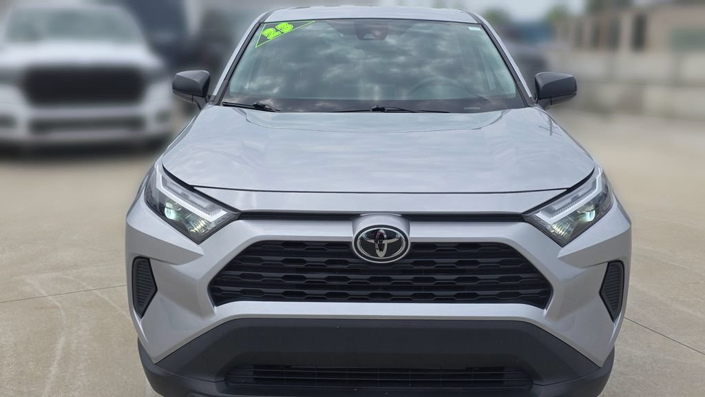 Used 2023 Toyota RAV4 LE FWD image 8