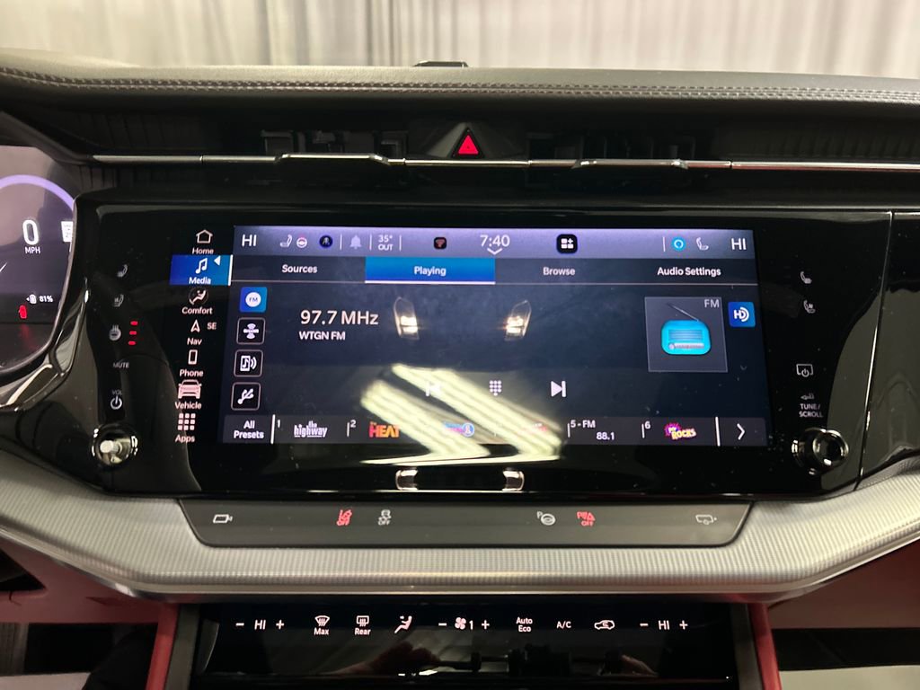 Used 2024 Jeep Wagoneer Launch Edition image 17