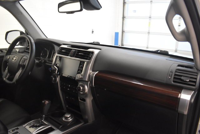 Used 2022 Toyota 4Runner Limited AWD/4WD image 18