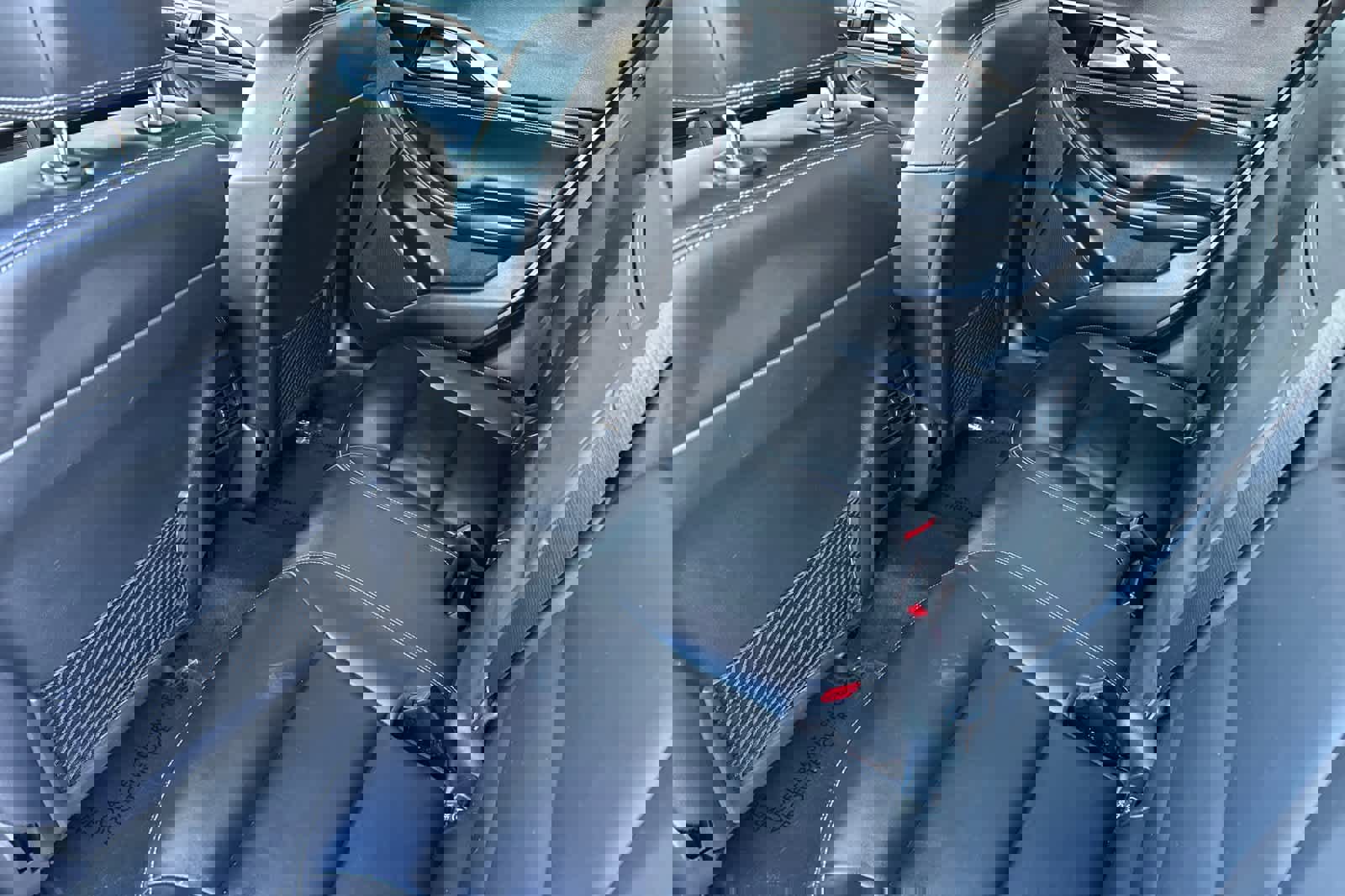 Used 2018 INFINITI QX30 AWD image 4