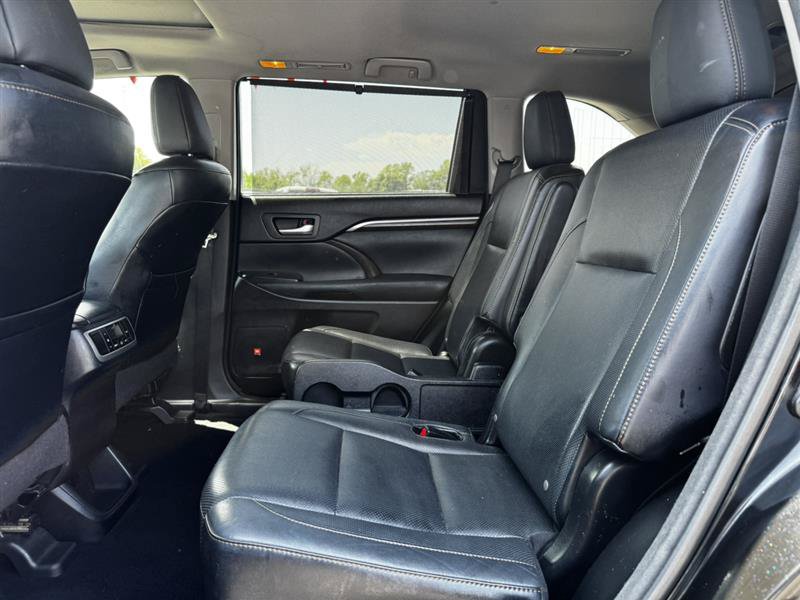 Used 2015 Toyota Highlander Limited AWD/4WD image 19