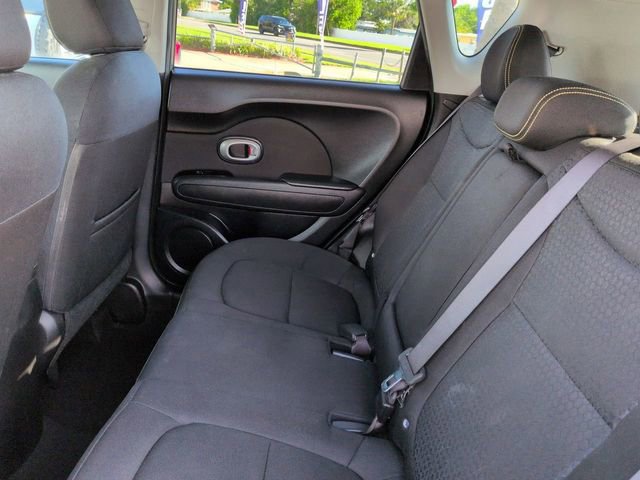 Used 2016 Kia Soul + FWD image 14