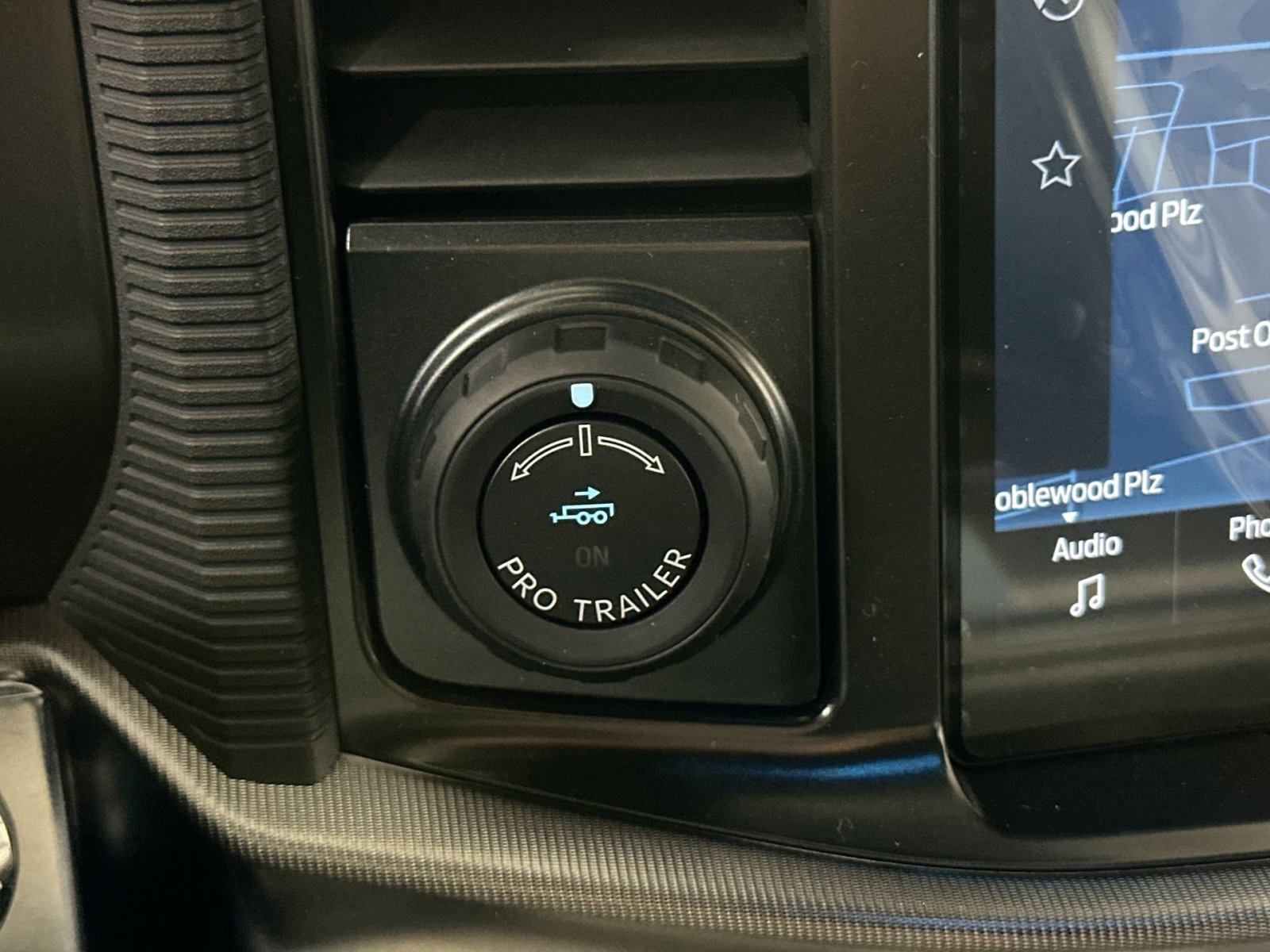 New 2025 Ford F150 Platinum w/ Equipment Group 702A High image 30