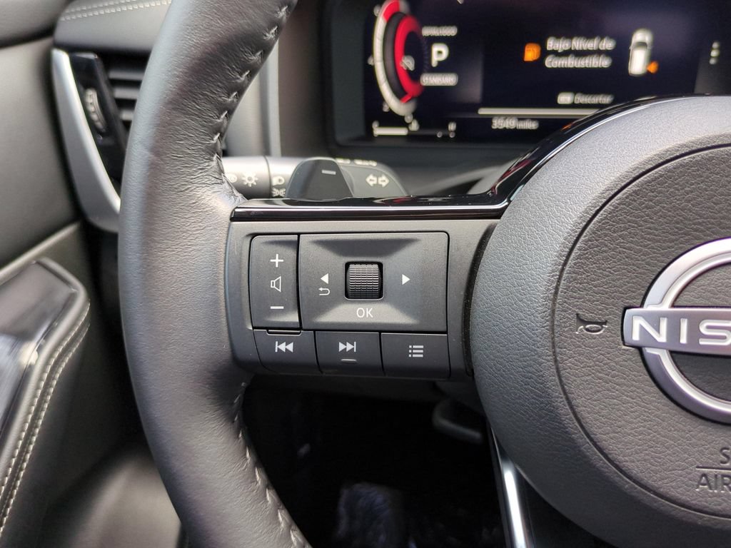Certified 2024 Nissan Rogue SL FWD image 19