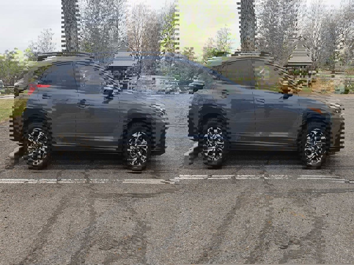 Used 2024 Subaru Crosstrek 2.0i Premium image 6