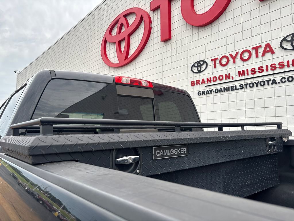 Used 2015 Chevrolet Silverado 1500 LTZ Z71 w/ LTZ Plus Package AWD/4WD image 31