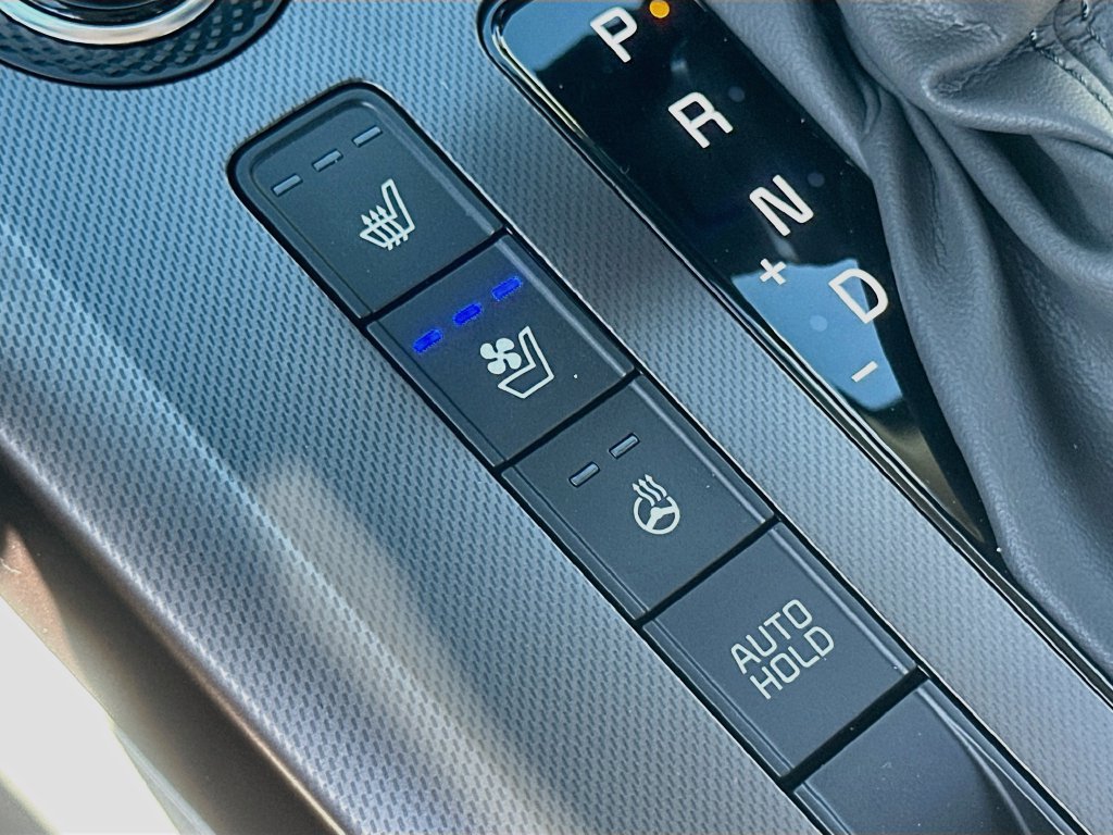 New 2027 Kia Niro FWD image 21