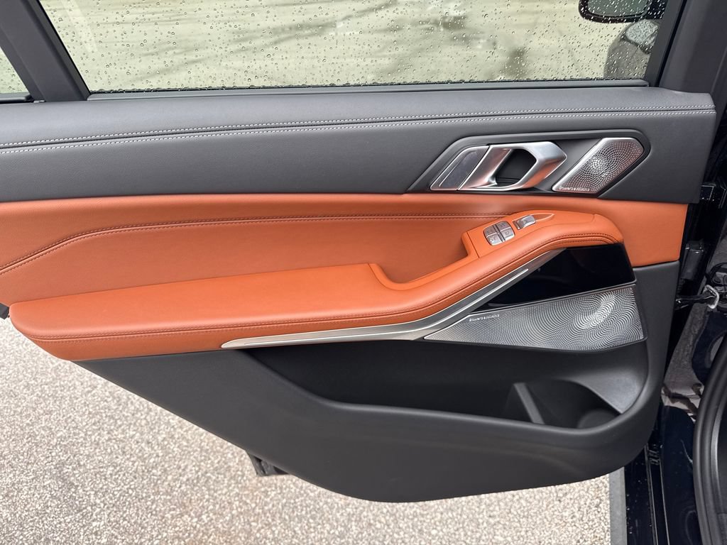 New 2026 BMW ALPINA XB7 AWD/4WD image 21