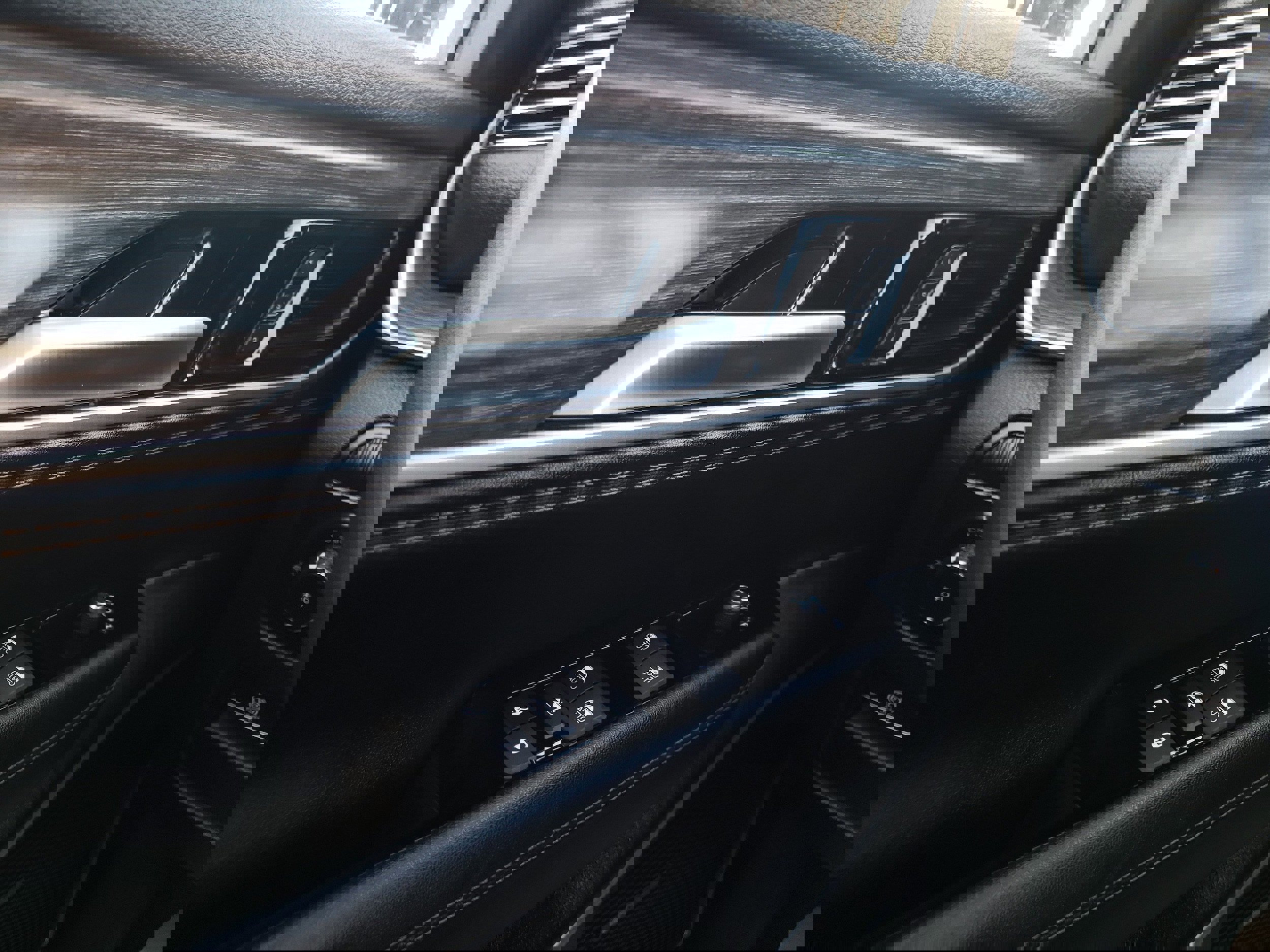 Used 2024 Jeep Wagoneer L Series II w/ Flexible Seating Group image 38