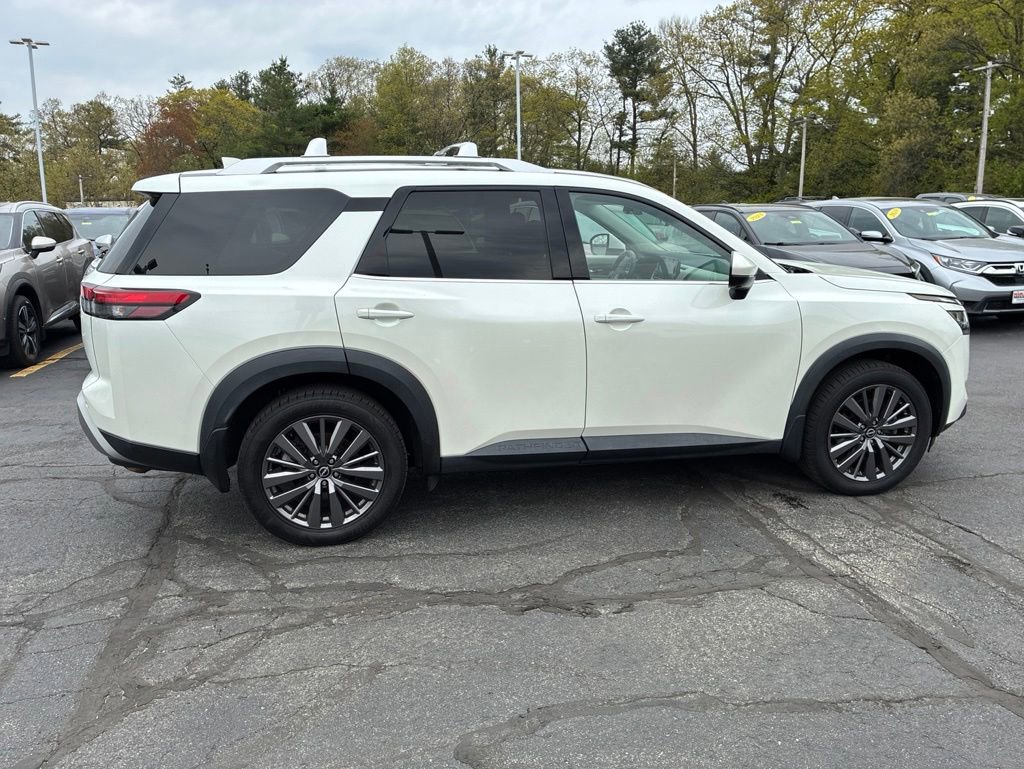 Certified 2023 Nissan Pathfinder SL w/ SL Premium Package AWD/4WD image 8