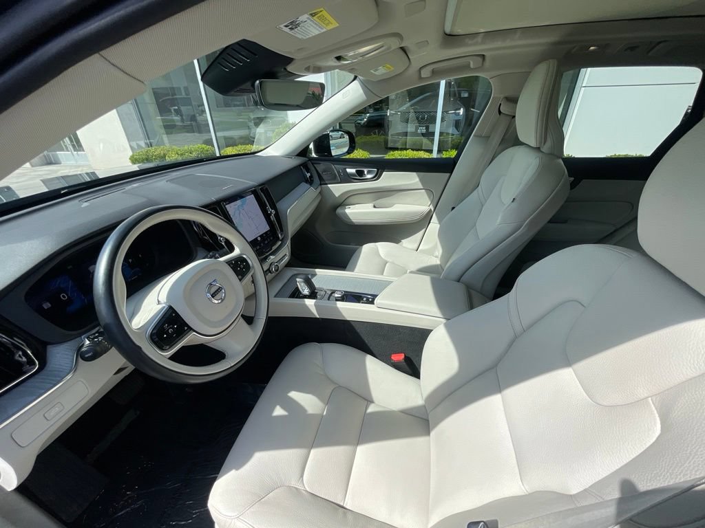 Used 2024 Volvo XC60 B5 Plus w/ Protection Package Premier AWD/4WD image 22