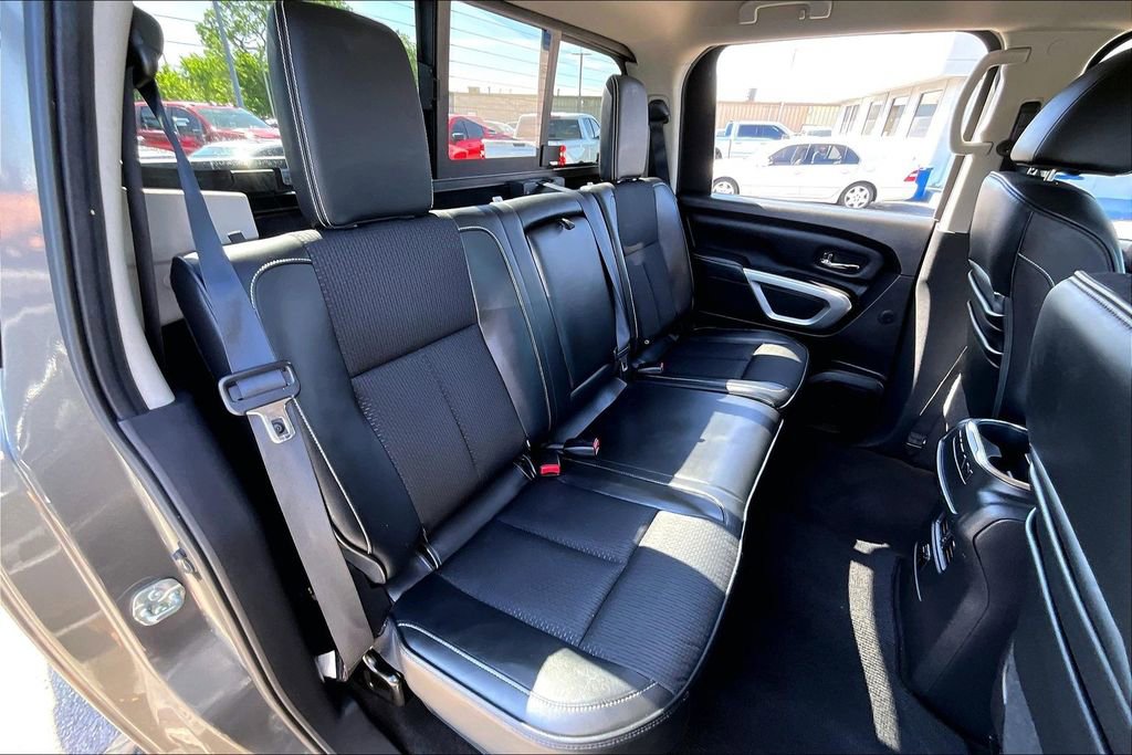 Used 2016 Nissan Titan SL AWD/4WD image 25