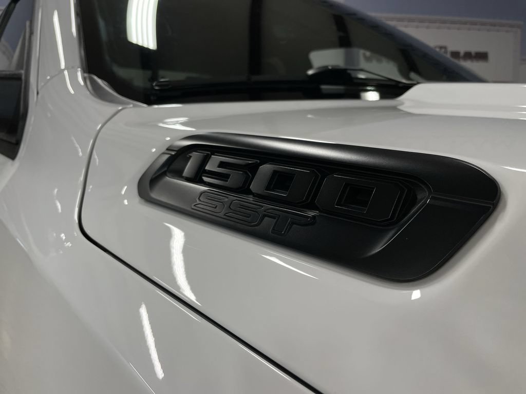 Used 2025 RAM 1500 Big Horn AWD/4WD image 29