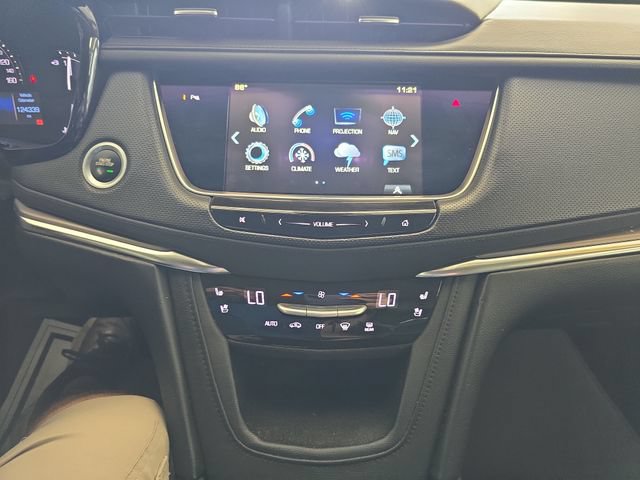 Used 2017 Cadillac XT5 Premium Luxury AWD/4WD image 16