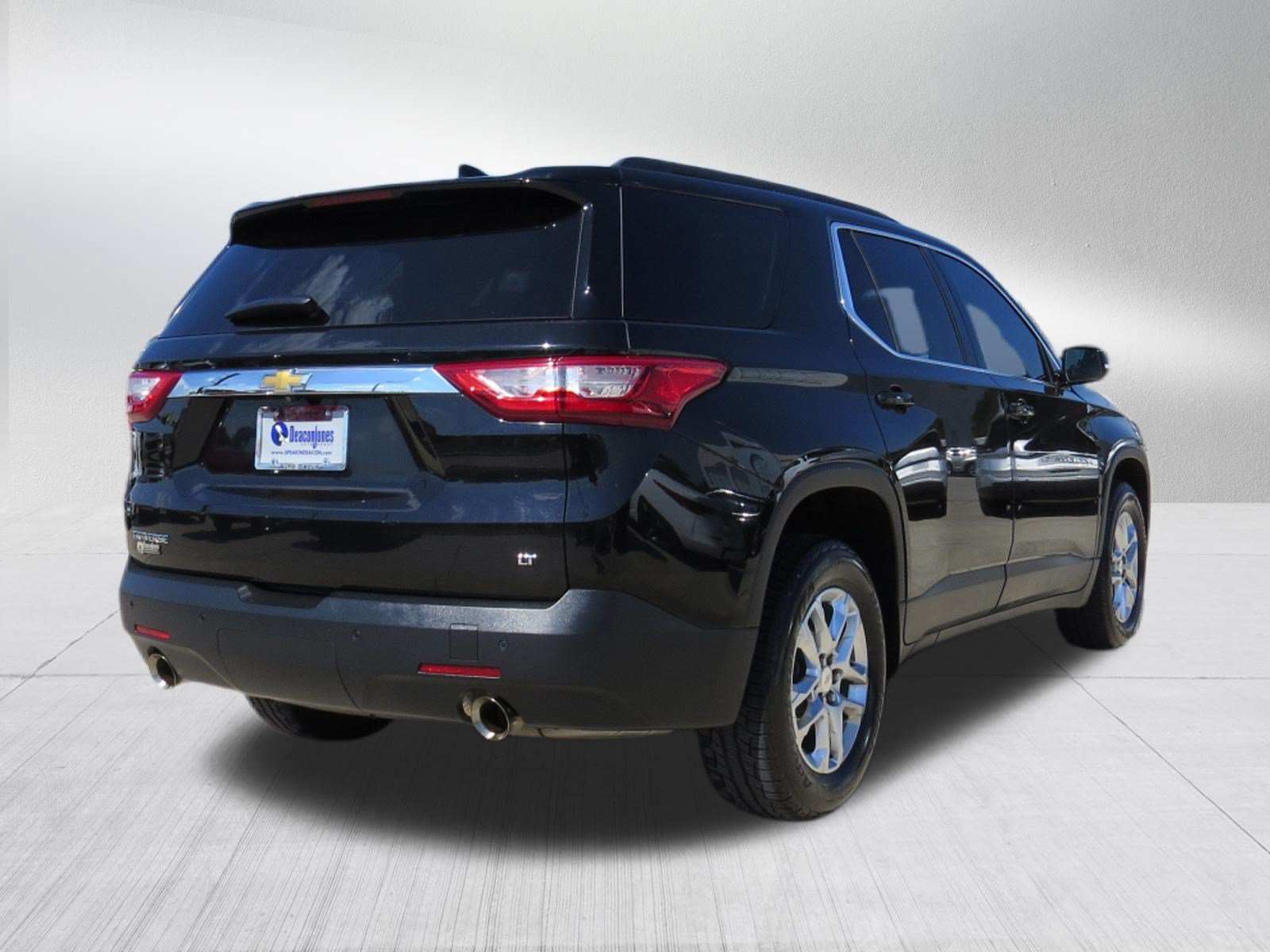 Used 2020 Chevrolet Traverse LT FWD image 3