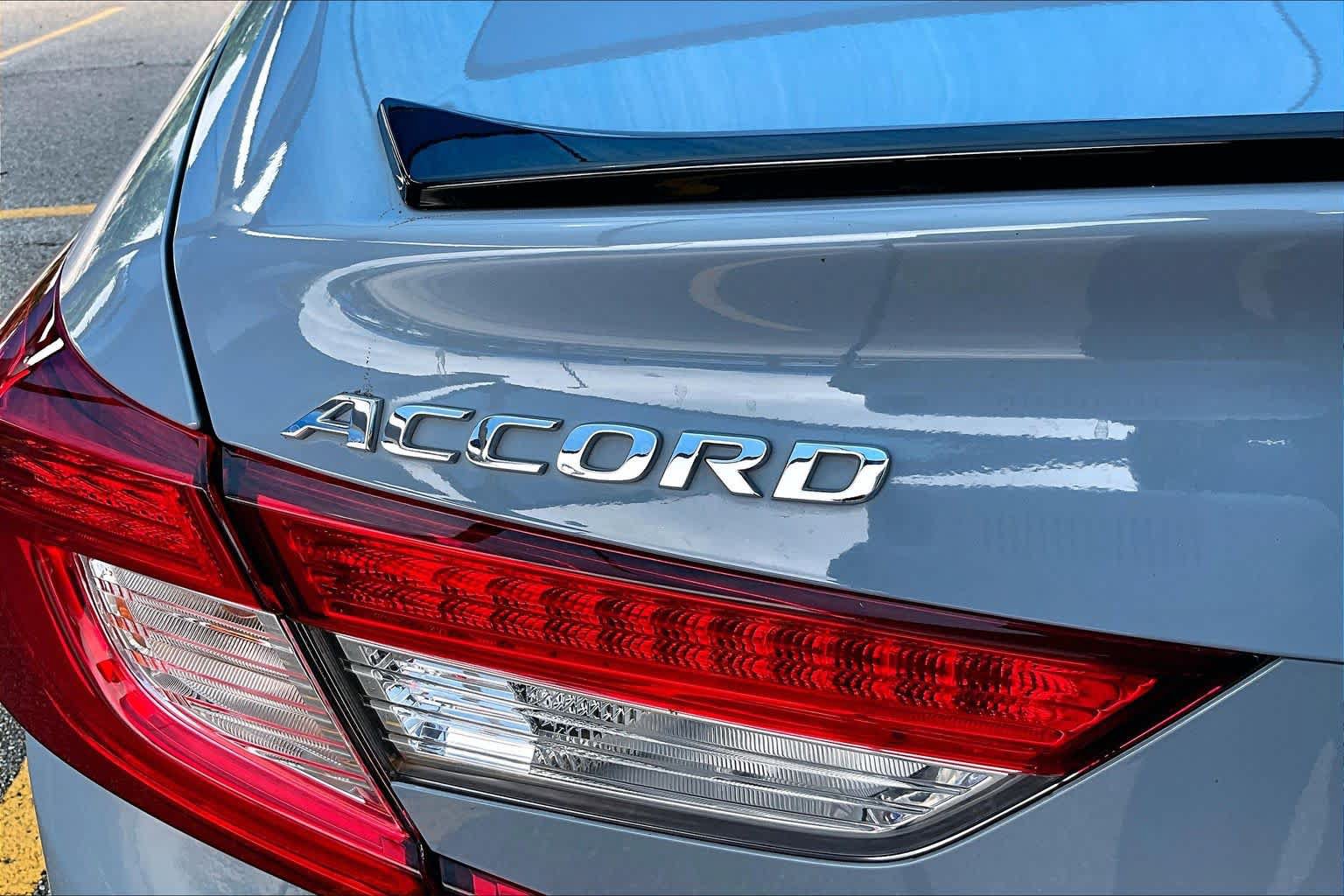 Used 2022 Honda Accord Sport image 10