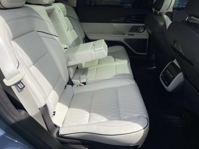 Certified 2025 Lincoln Nautilus Black Label w/ Jet Appearance Package AWD/4WD image 21