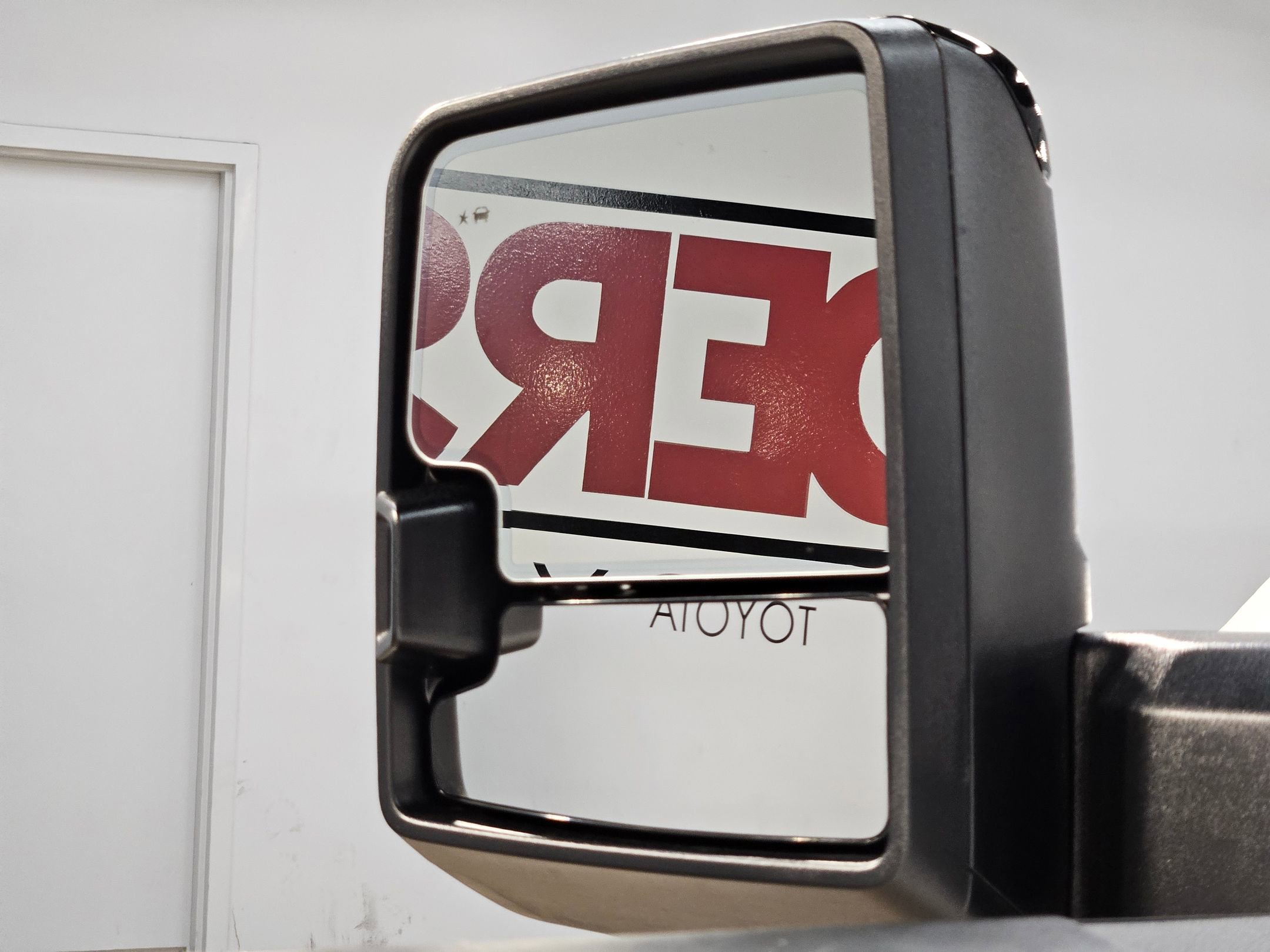 Used 2025 GMC Sierra 2500 AT4X image 23