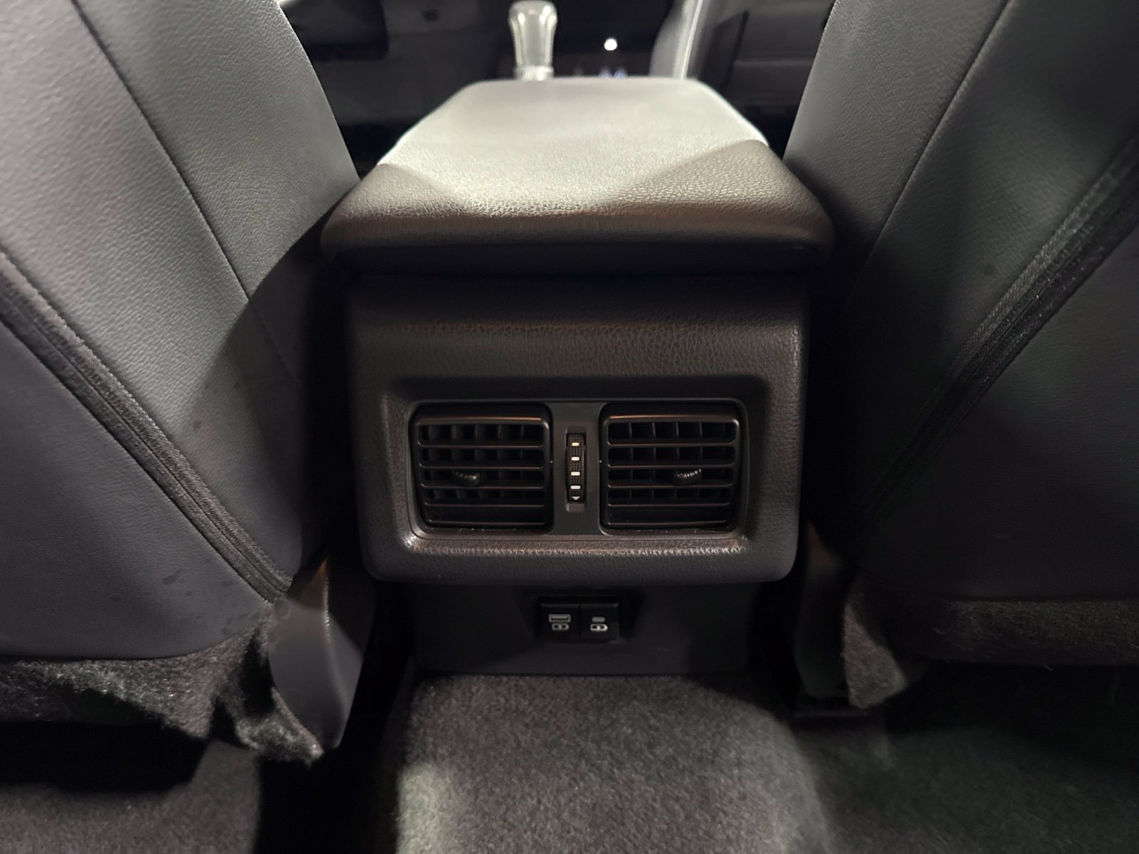 Used 2025 Toyota Camry SE FWD image 17