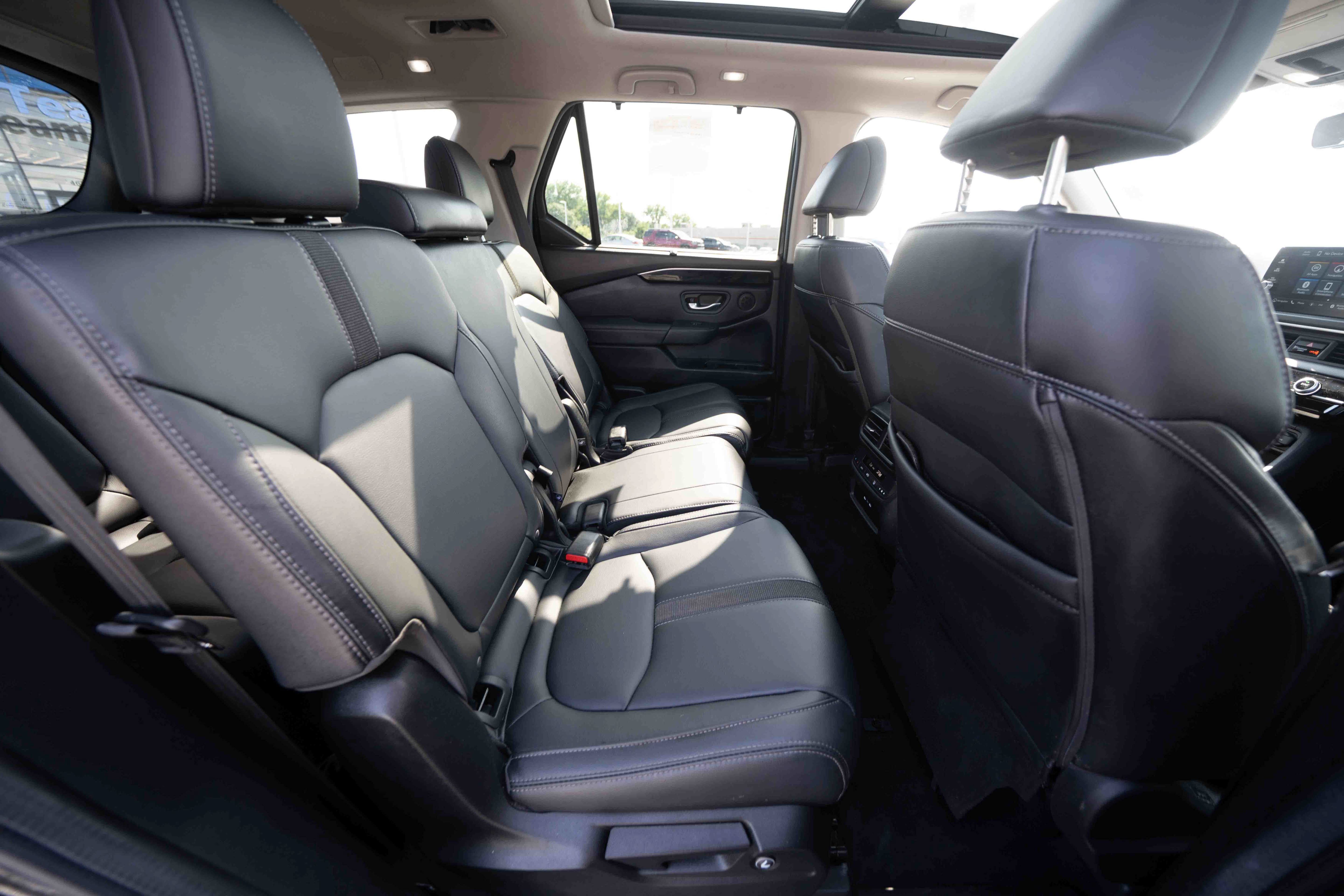 Used 2024 Honda Pilot Touring image 25