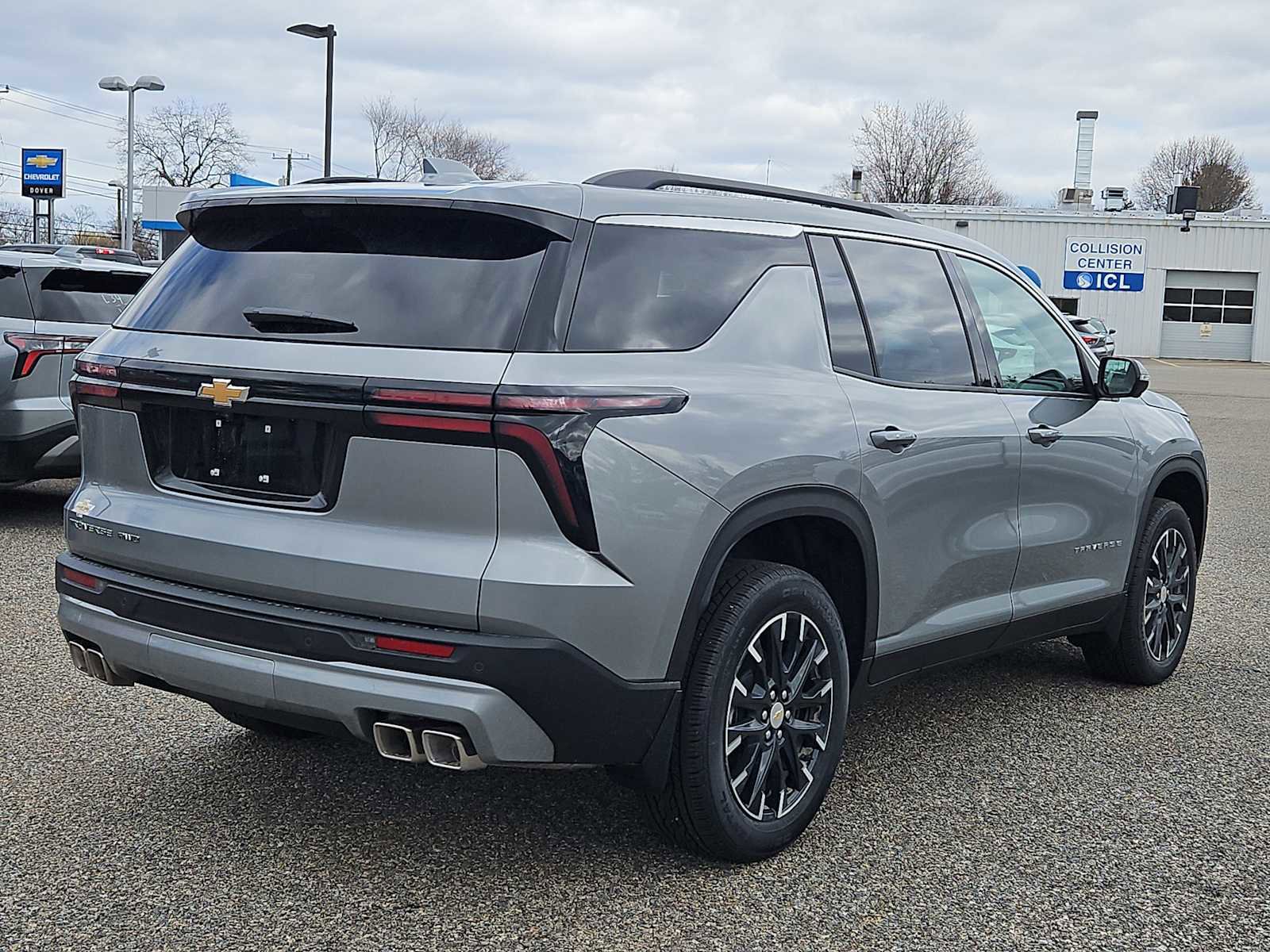 New 2026 Chevrolet Traverse LT w/ Sun and Wheel Package AWD/4WD image 4