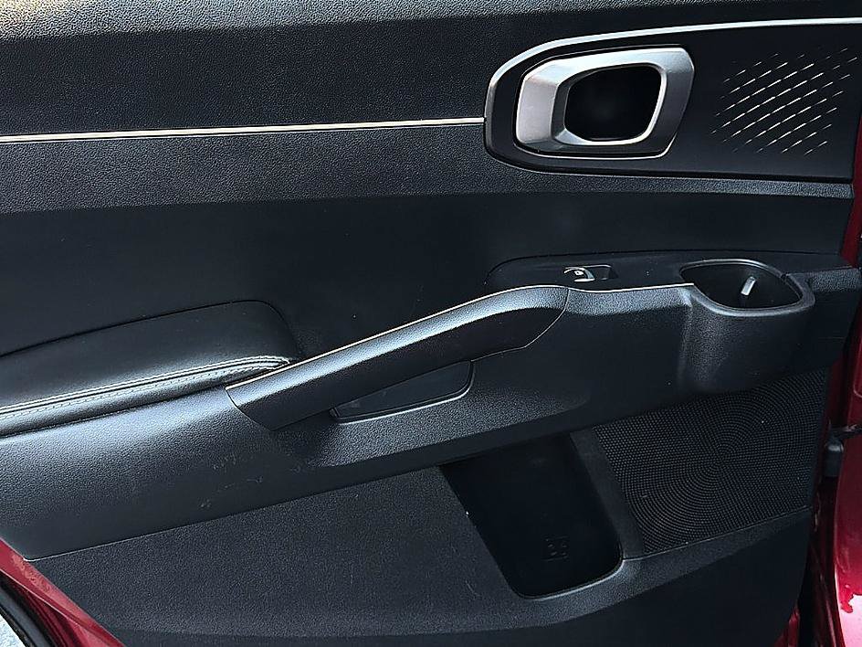 Used 2022 Kia Sorento S w/ Panoramic Sunroof Package FWD image 10
