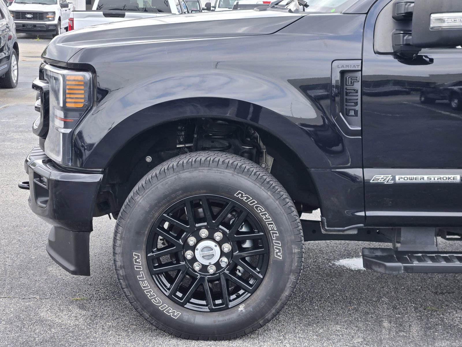Used 2022 Ford F250 Lariat w/ Black Appearance Package AWD/4WD image 9