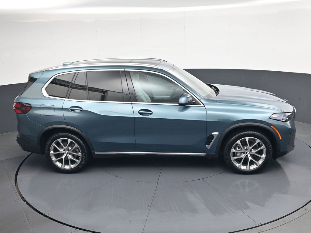 Used 2025 BMW X5 xDrive40i AWD/4WD image 24
