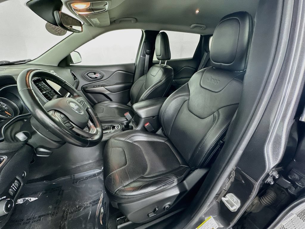 Certified 2020 Jeep Cherokee Limited AWD/4WD image 31
