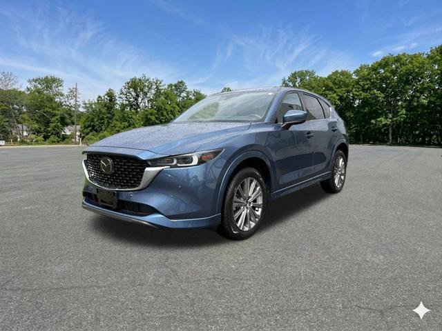 Used 2023 MAZDA CX-5 Signature AWD/4WD image 4