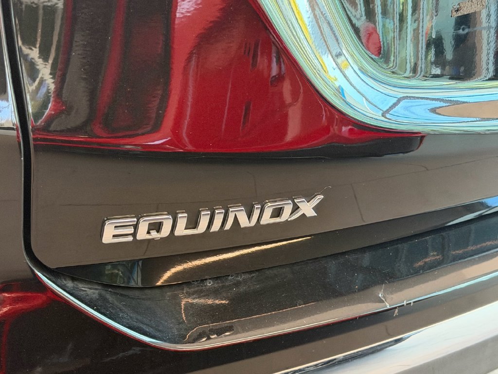 Used 2018 Chevrolet Equinox LT FWD image 13