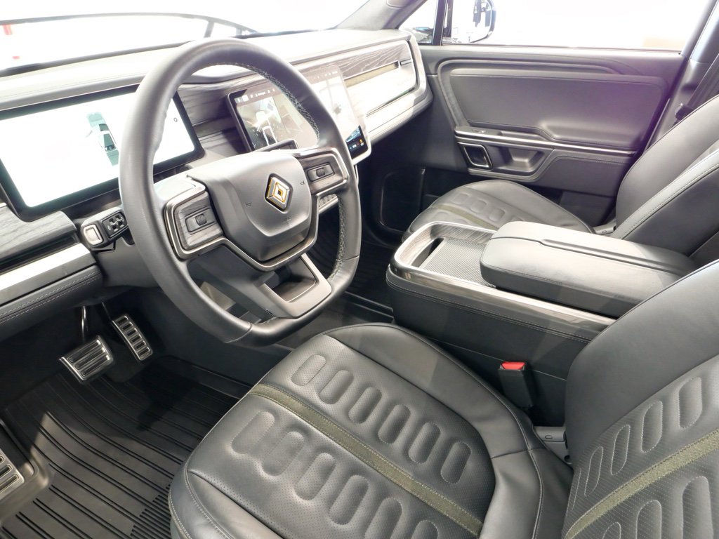 Used 2022 Rivian R1T Adventure image 17