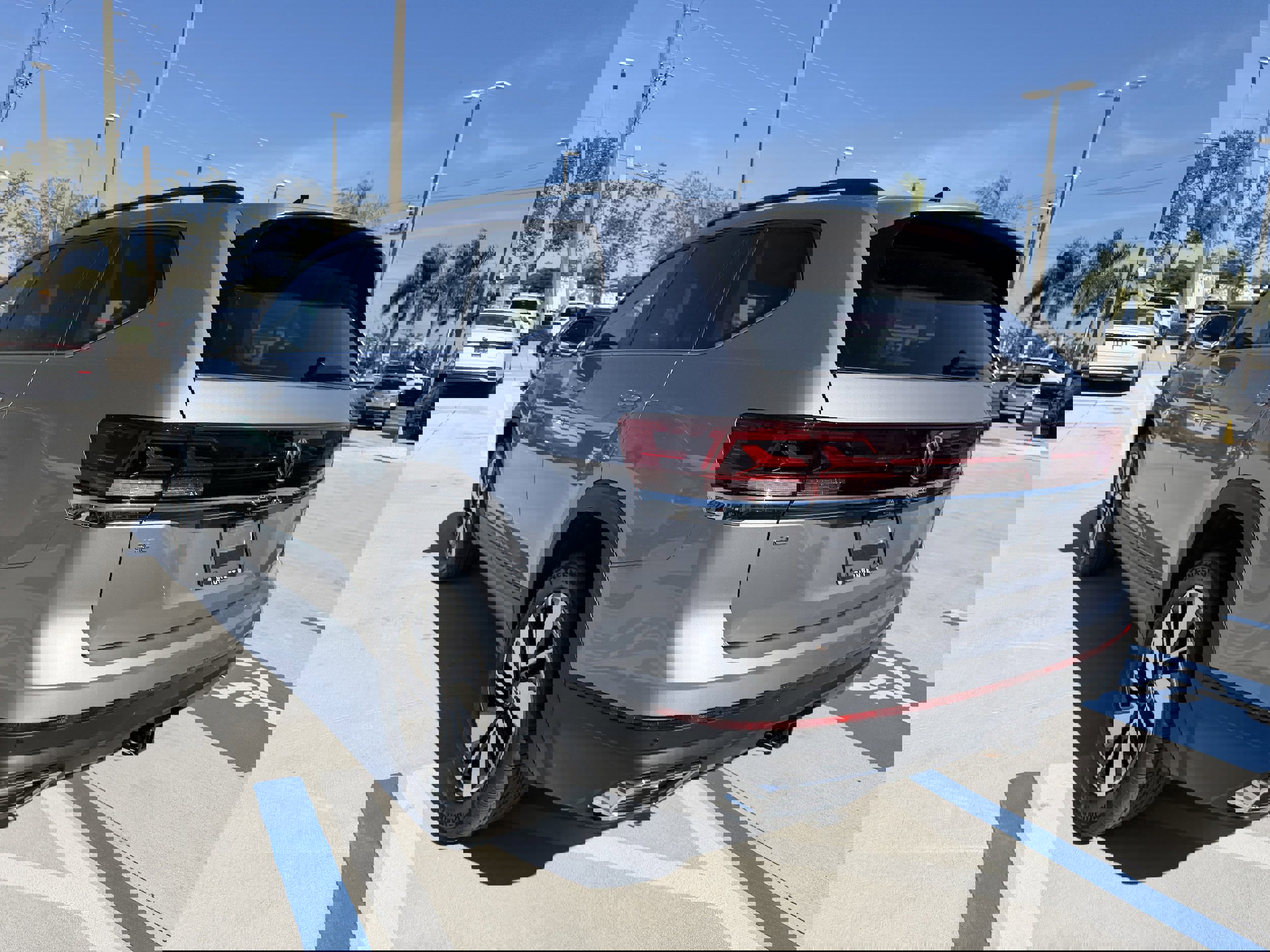 New 2026 Volkswagen Atlas SE image 5