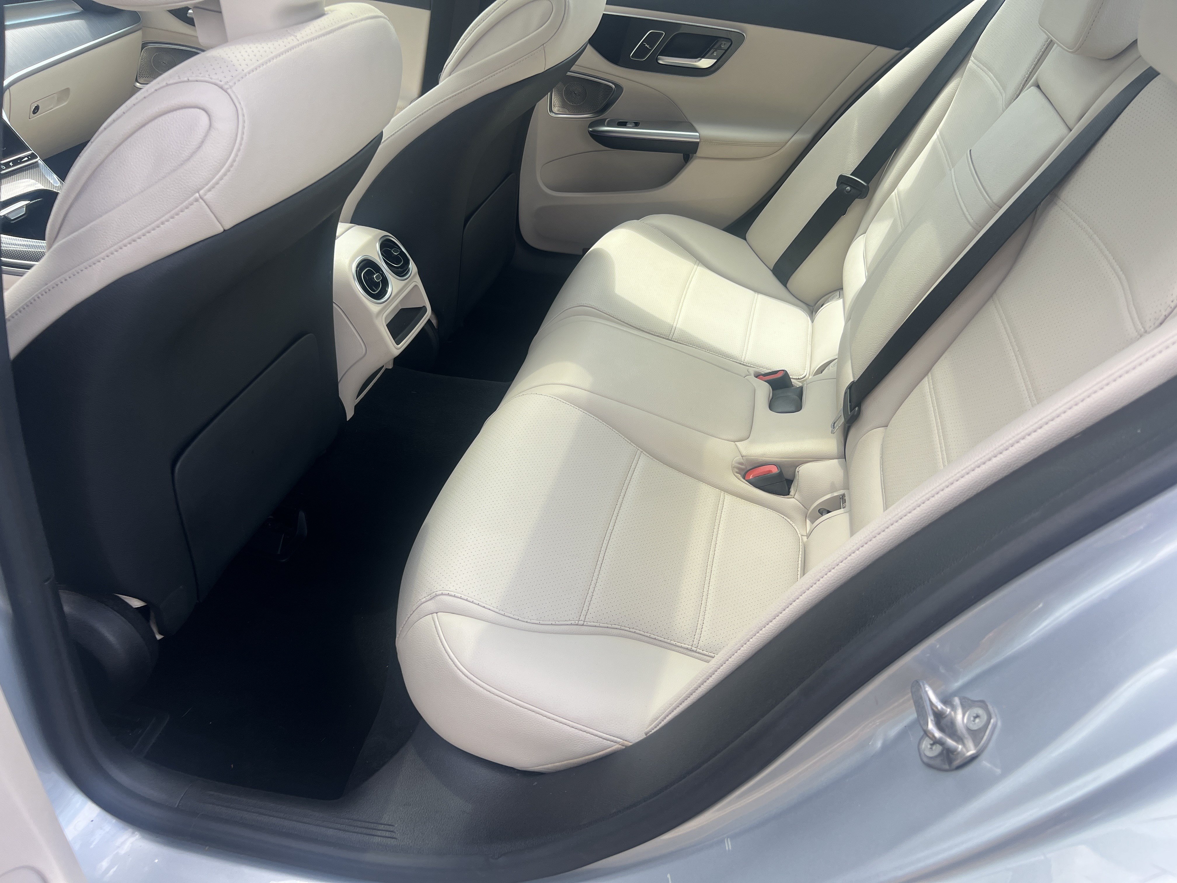 Used 2022 Mercedes-Benz C 300 4MATIC Sedan w/ Exclusive Trim Package image 29