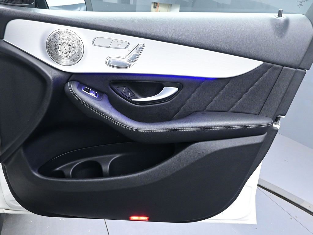 Used 2021 Mercedes-Benz GLC 300 w/ AMG Line image 28