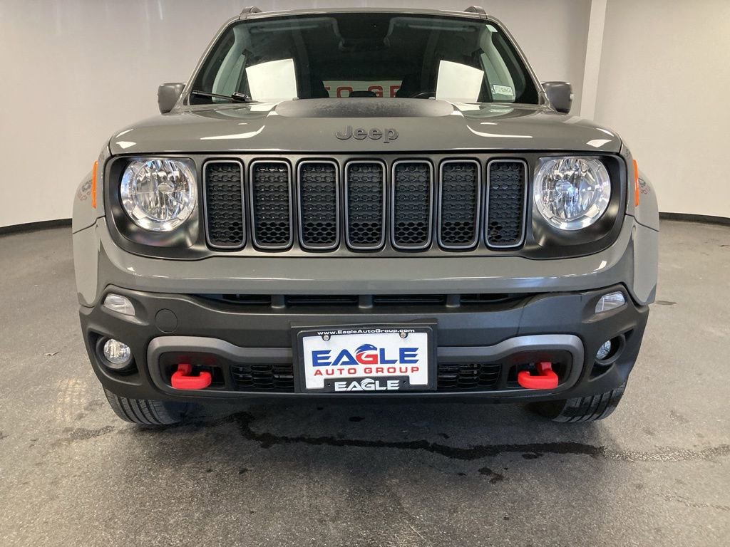Used 2019 Jeep Renegade Trailhawk w/ UConnect 8.4 Nav Group AWD/4WD image 4