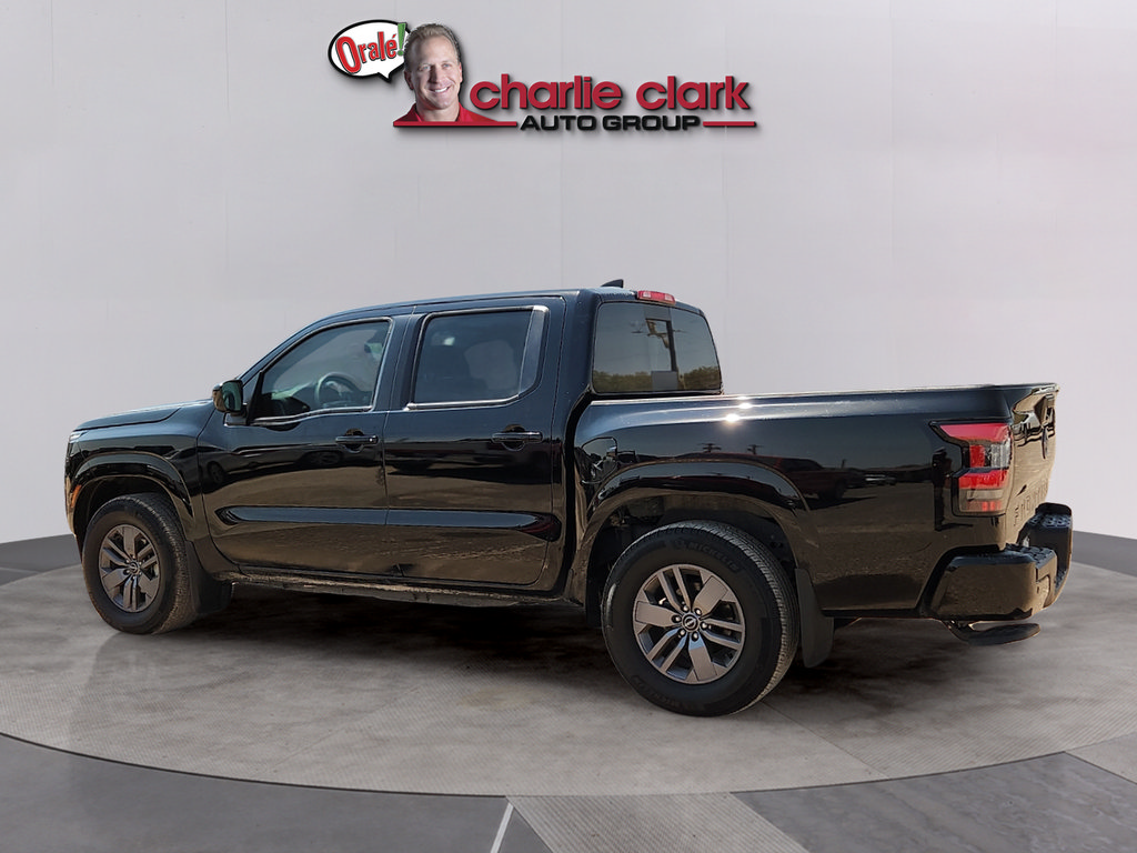 Used 2026 Nissan Frontier SV RWD image 2