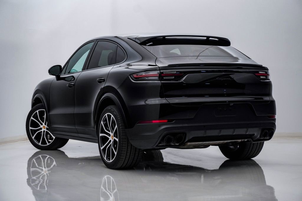 Certified 2023 Porsche Cayenne S AWD/4WD image 3