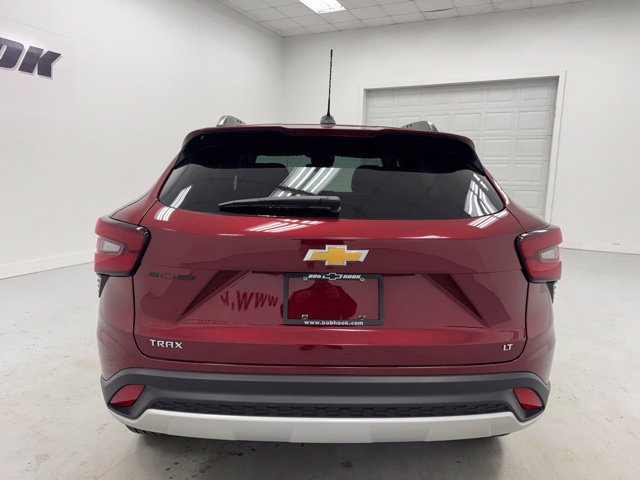Used 2024 Chevrolet Trax LT FWD image 6