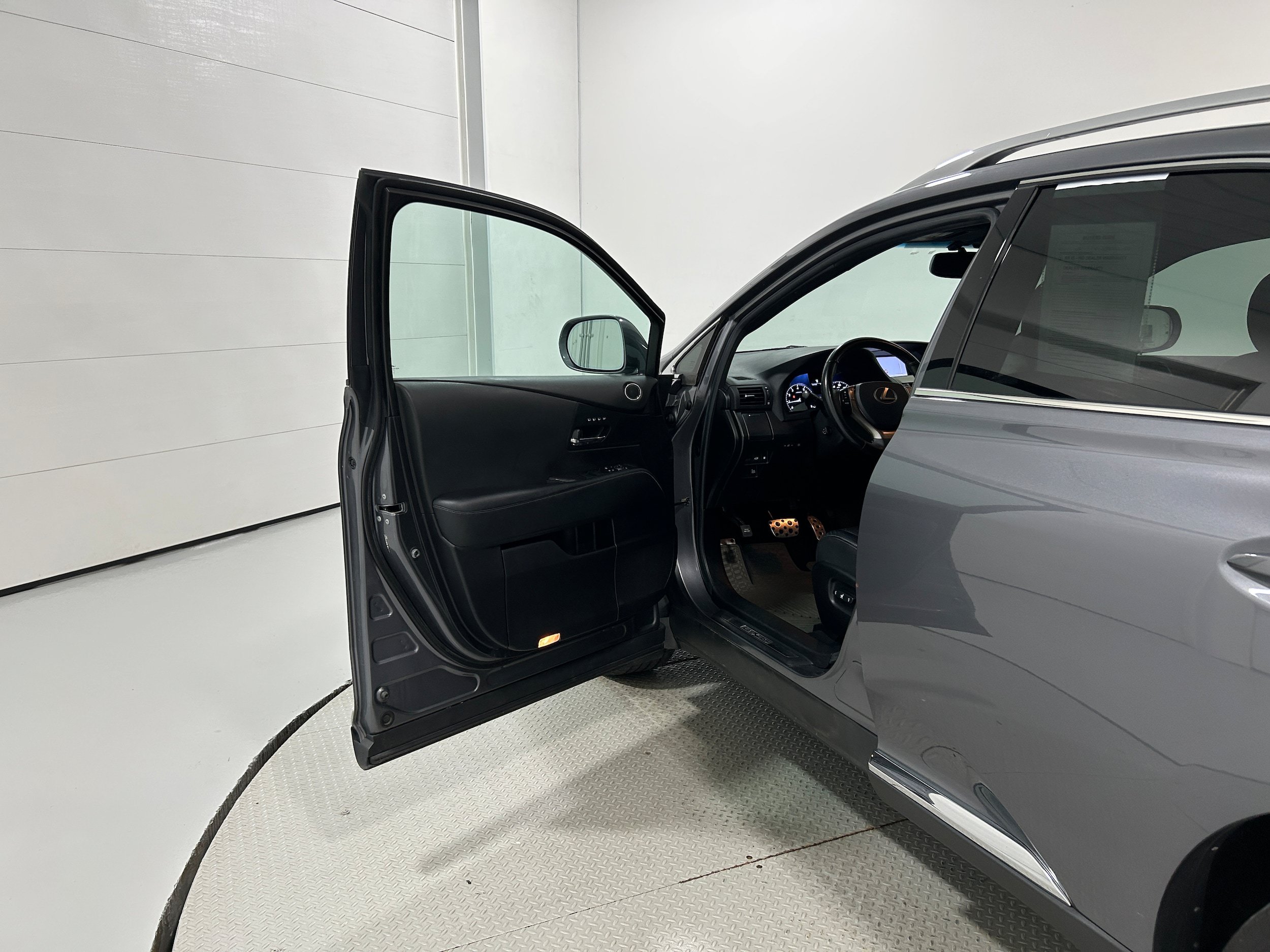 Used 2014 Lexus RX 350 F Sport w/ Navigation Package AWD/4WD image 23