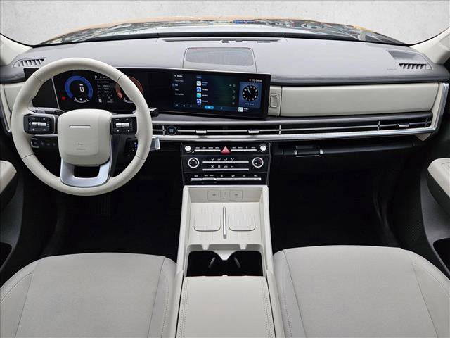 Used 2025 Hyundai Santa Fe SE FWD image 17
